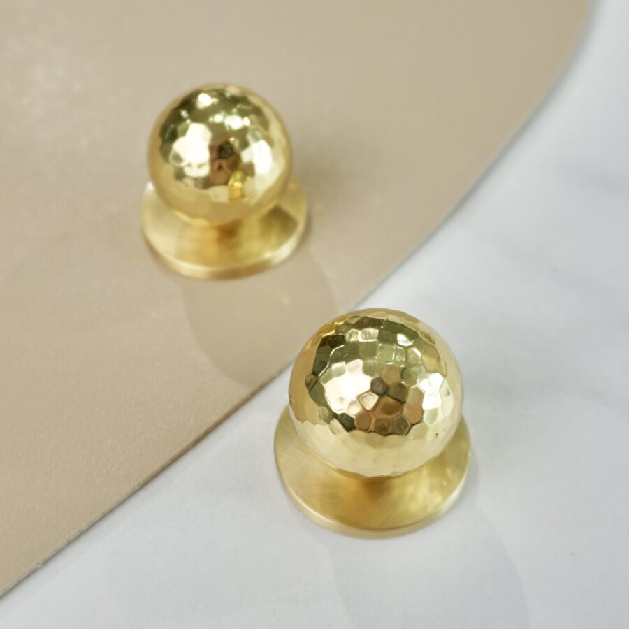BRIO HAMMERED Knob